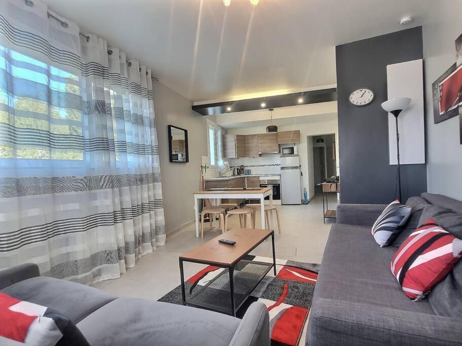 *au Bord Du Canal*entre Paris Et Disneyland Apartment Chelles (Seine-et-Marne)
